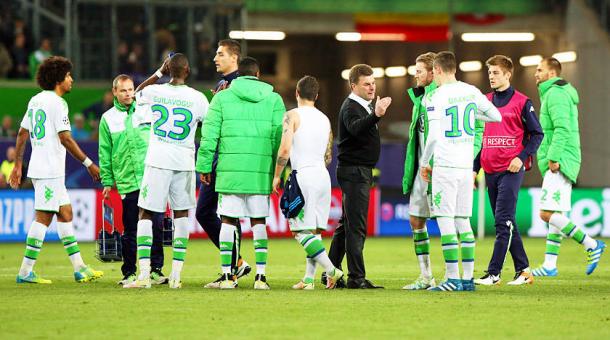 LOs futbolistas del Wolfsburgo tras el encuentro. | Fuente: vfl-wolfsburg.de 