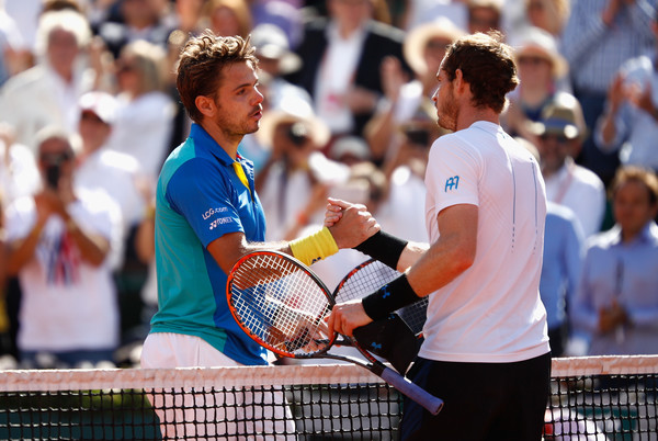 Stan Wawrinka (left) shakes hands with Murray after beating the world number one at the French Open. Photo: Adam Pretty/Getty Images