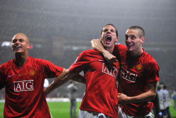 Vidic celebrates with Ferdinand and Wes Brown in the Champions League Final 2008 | Photo: Shaun Botterill/Getty