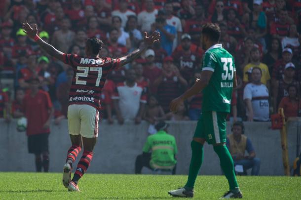 Bruno Henrique comemorando seu quinto gol pelo Flamengo (Foto: Alexandre Vidal / CRF)