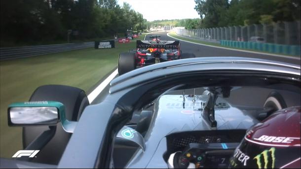 Câmera de dentro do carro de Lewis (Foto: Reprodução / F1)