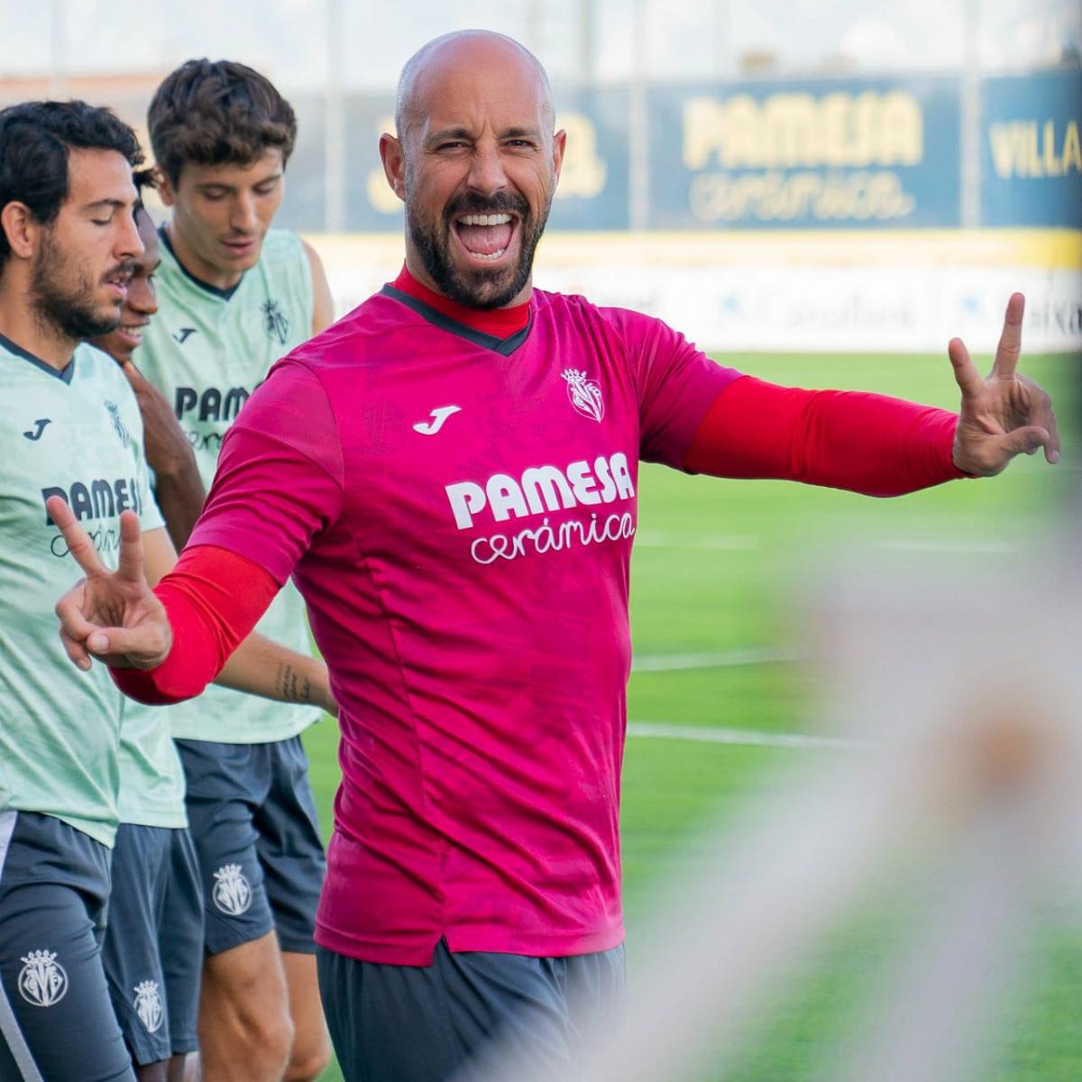Pepe Reina entrenando con el equipo / Foto: @VillarrealCF