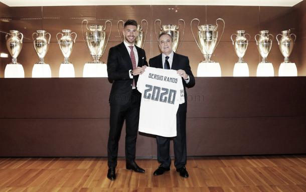 Ramos firmó su renovación con el club merengue | Foto: Real Madrid CF