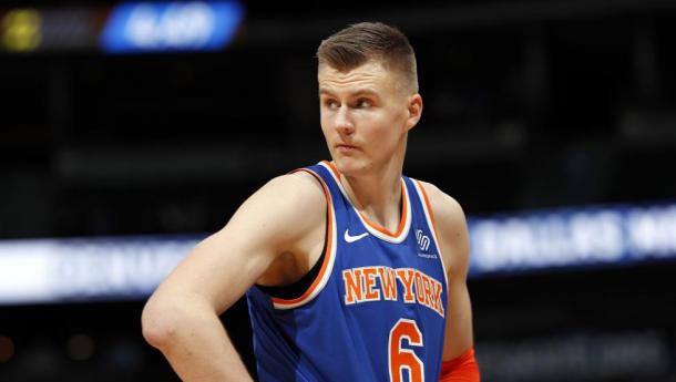 Porzingis luce la elástica de los NY Knicks | Foto: ESPN