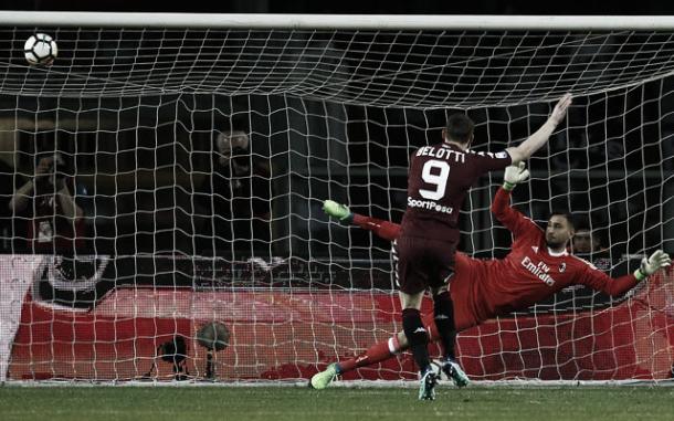 Instante del gol de Belotti en el último partido ante el Milan. Foto: torinofc.it