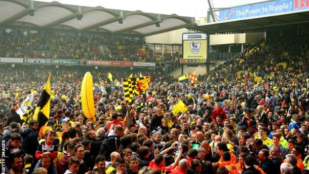 La afición del Watford celebra el ascenso. Foto: Getty Images