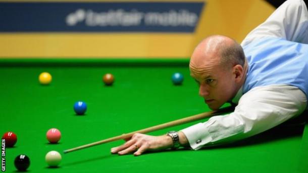 Peter Ebdon has real momentum behind him now. (Photo: Getty)