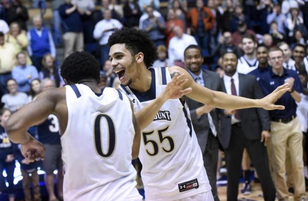 Long and Robinson are the offensive keys for Mount St. Mary's/Photo: Steve Ruark/Associated Press