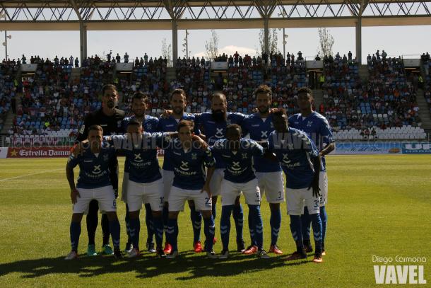 Equipo titular del CD Tenerife en la victoria en Almería (0-1) | Foto: Diego Carmona (VAVEL)