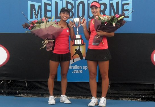 Carol Zhao and Ana Konjuh pose with the doubles winners’ trophy after winning the 2013 Australian Open in Juniors. | Photo via anakonjuh.net