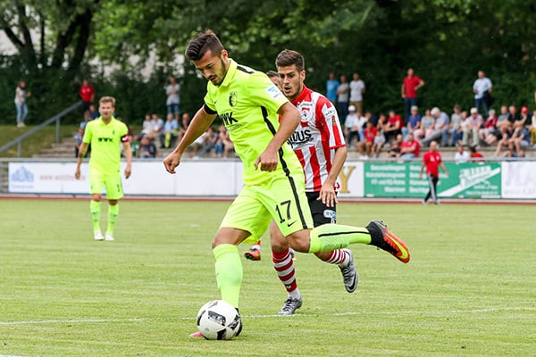 Ajeti in pre-season action for Augsburg. | Photo: FC Augsburg