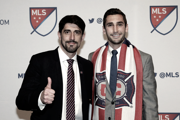 Jonathan Campbell on Draft Day with Coach Veljko Paunovic. | Photo: Chicago Fire