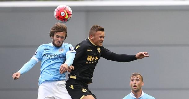 Aleix García en un partido con el City sub-21| Foto: Manchester Evening News