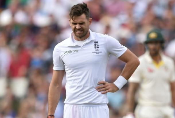 Anderson struggled in the Ashes with a side-strain (photo: reuters)