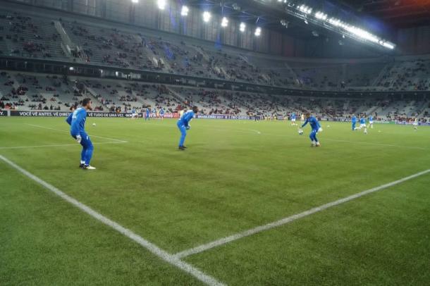 Jogadores do Cruzeiro durante o trabalho de aquecimento. (Foto: @Cruzeiro)