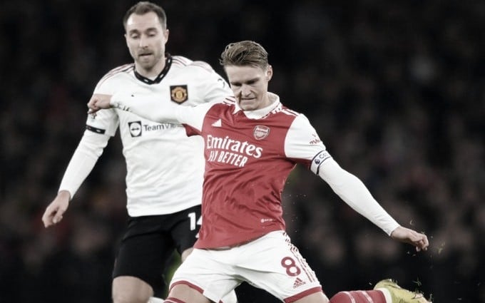 A luta pelo título não morre e Odegaard não a mata: Arsenal vence