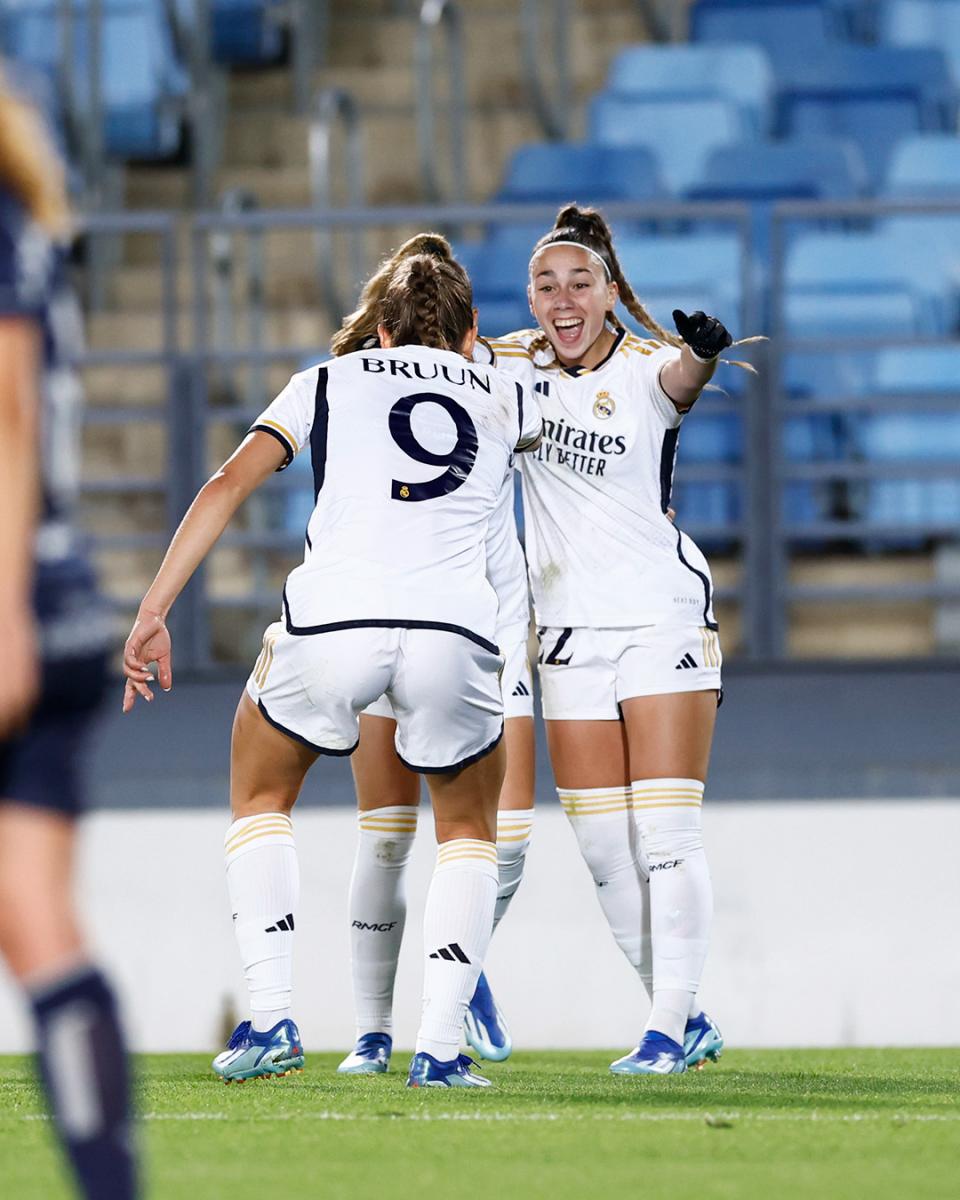 El Real Madrid femenino se da un festín a costa de la Real Sociedad - VAVEL  España