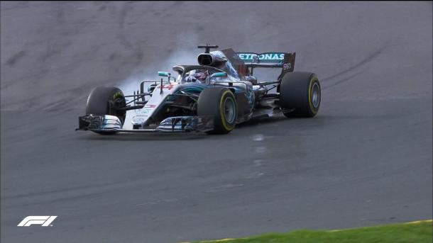 L'errore di Hamilton durante l'assalto finale a Vettel | twitter - @F1