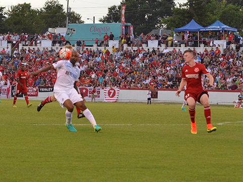 Andre Ayew battles for the ball as Swansea lose 2-0 to Richmond Kickers. (Photo: Swansea City AFC)