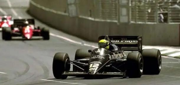 Ayrton Senna en su Lotus. Foto: F1