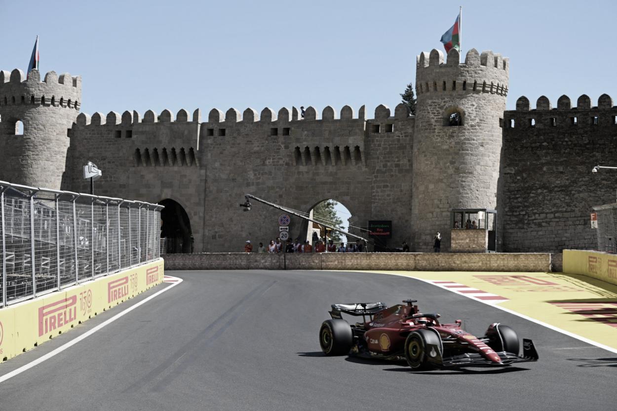 Leclerc en los libres de Bakú / Fuente: Fórmula 1 en Twitter.