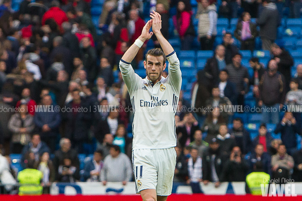 Gareth Bale aplaude a su público. | FOTO: Daniel Nieto - VAVEL