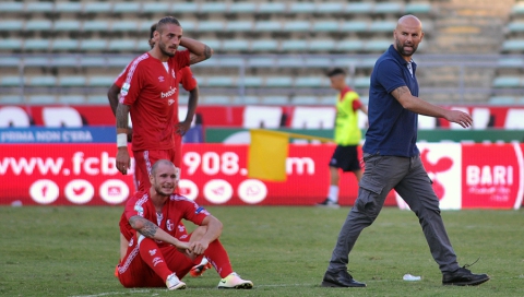 Roberto Stellone, furioso al termine di Benevento-Bari - Foto: Getty Images