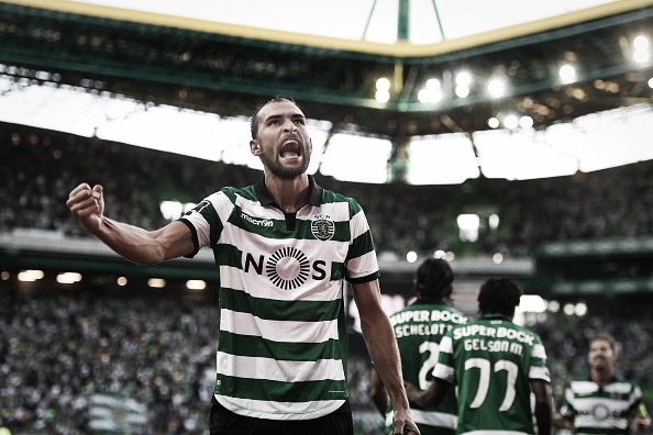 Bas Dost festeja su primer gol para Sporting. Foto: GettyImages.