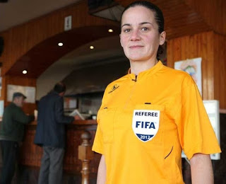 Sandra Braz Bastos con el uniforme reglamentario. Foto: FIFA