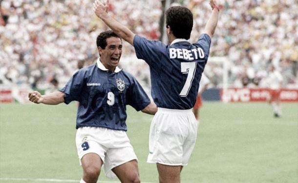 Bebeto, en una celebración con Zinho en el Mundial de EEUU 1994 | Imagen vía FIFA.com