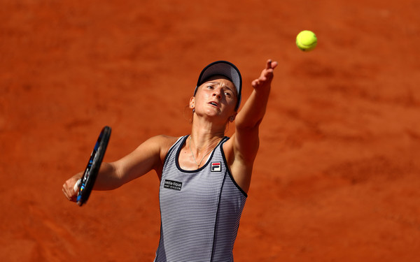 Begu in third round action at the French Open against Germany's Annika Beck (Photo by Julian Finney / Source : Getty Images)