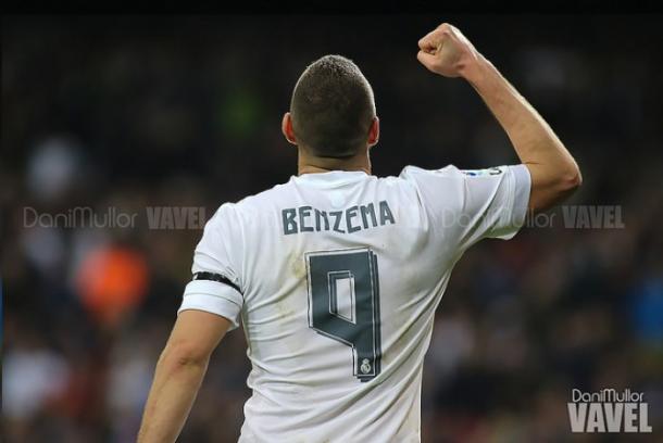 Además de goles, Benzema es vital en la circulación del balón | Foto: Dani Mullor | VAVEL.