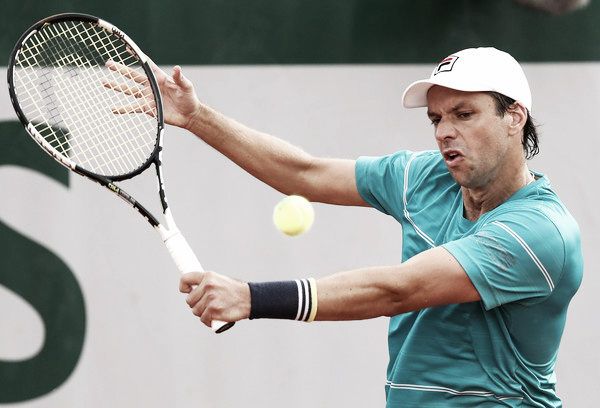 Zeballos le jugo con su propio veneno a Isner. Imagen:Zimbio