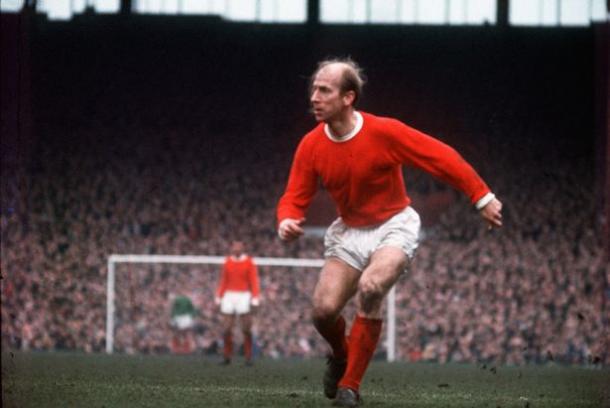 Sir Bobby Charlton in azione con la maglia del Manchester United, www.manchestereveningnews,co.uk