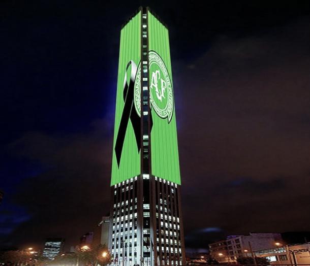 Torre Colpatria, na Colômbia, também homenageia time brasileiro