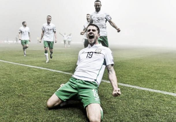 Robbie Brady celebrates after putting Ireland ahead against Bosnia & Herzegovina. (Photo: Goal.com)