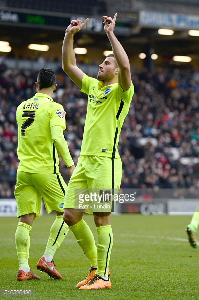 Hemed celebra su gol ante el MK Dons | Foto: Getty Images