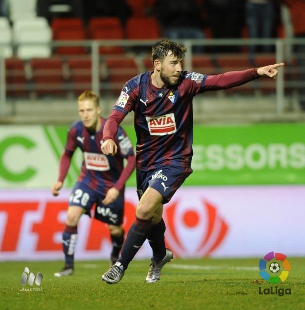 Borja celbra uno de sus dos goles. (Foto: LFP)