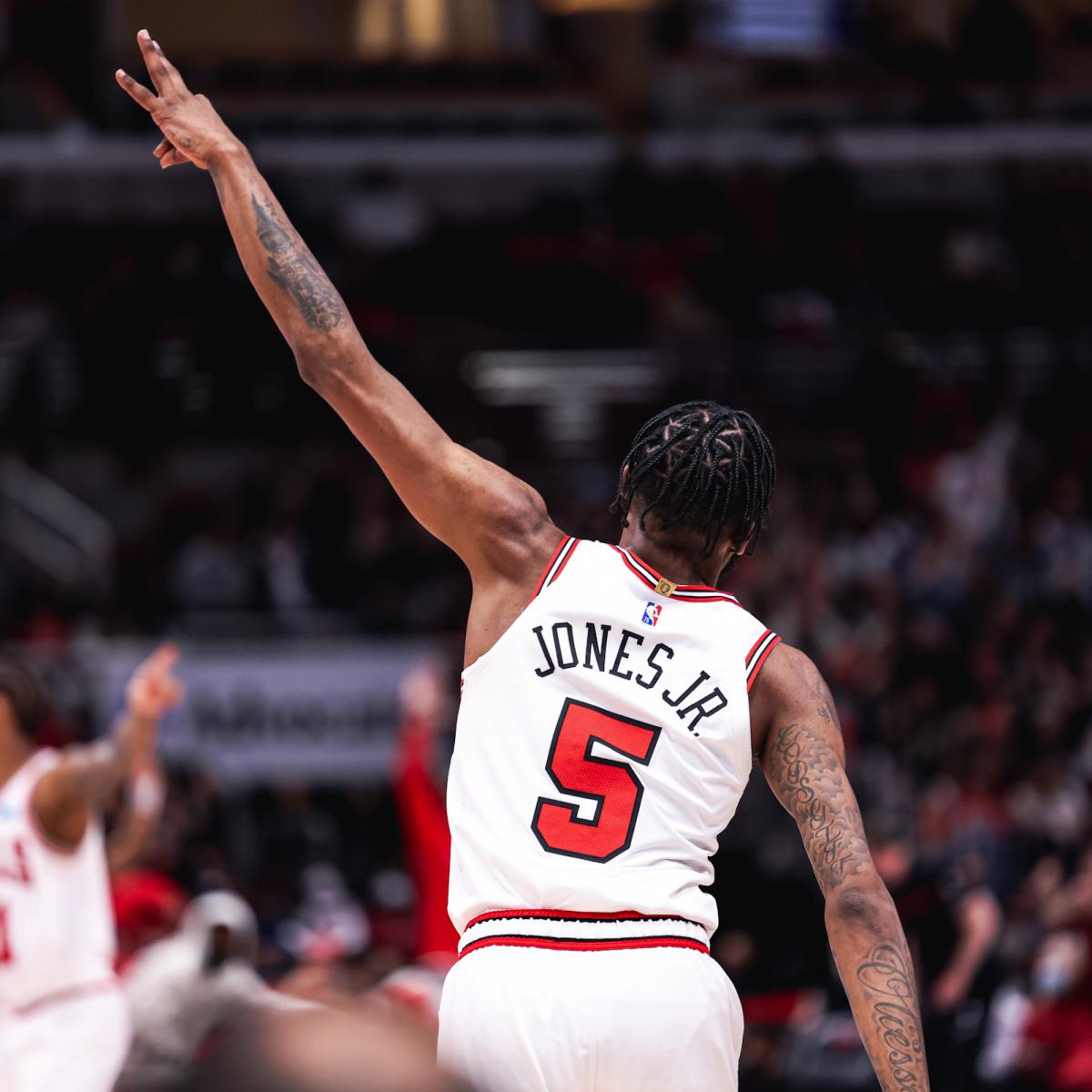 Bulls triumph over Pistons/Image:chicagobulls