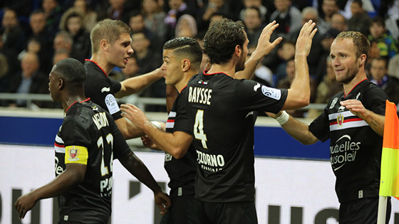 Los jugadores del Niza celebrando el gol de Valere