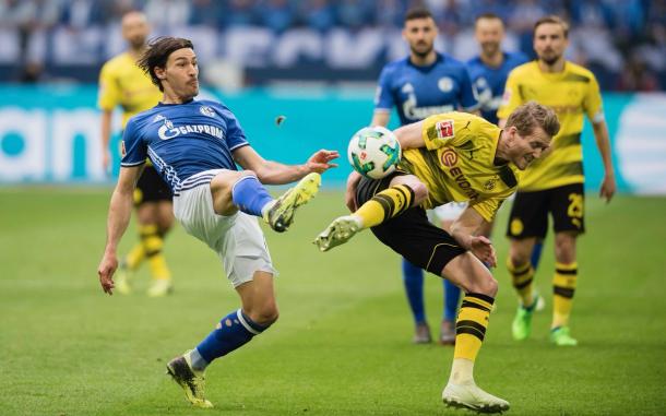 El partido fue disputado y muy cortado por la intensidad | Foto: @BVB