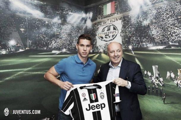 Pjaca and Beppe Marotta | Photo: Juventus