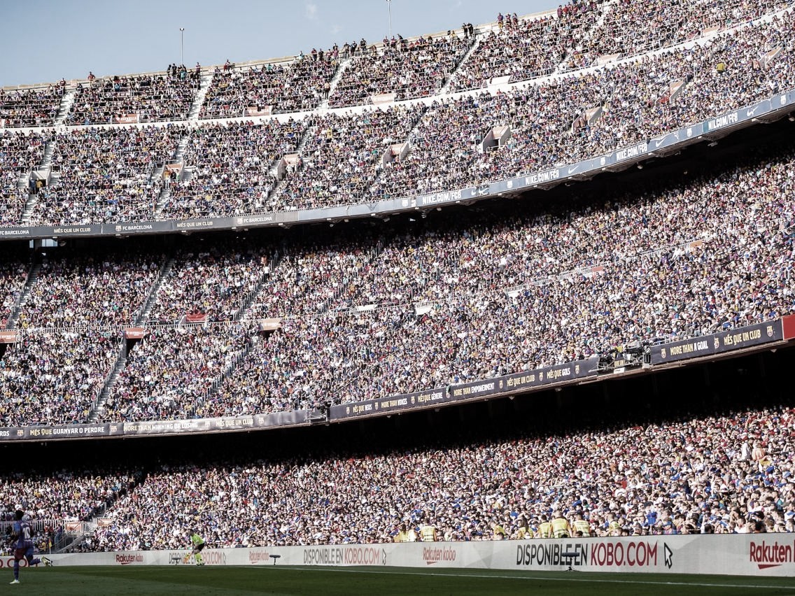 Un <strong><a  data-cke-saved-href='https://vavel.com/es/futbol/2021/05/01/real-madrid/1069575-el-camino-y-la-lucha-hacia-laliga.html' href='https://vavel.com/es/futbol/2021/05/01/real-madrid/1069575-el-camino-y-la-lucha-hacia-laliga.html'>Camp Nou</a></strong> que ya podía recibir aficionados al 100% de su capacidad | Foto: Barcelona