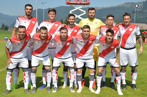 Once inicial ante el Fortuna Düsseldorf | Fotografía: Rayo Vallecano S.A.D.
