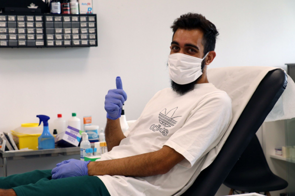 Borja Iglesias durante las primeras pruebas médicas antes de comenzar con los entrenamientos individuales | Fotografía: @borjaiglesias9
