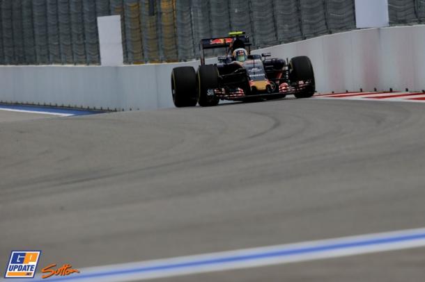 Carlos Sainz, durante el Gran Premio de Rusia 2016 | Foto: GPupdate.