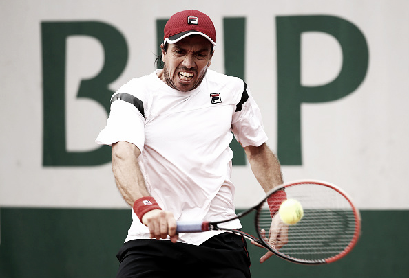 Carlos Berlocq and David Goffin entertained the crowd with a high quality match at the 2016 French Open. (Photo: Getty Images)