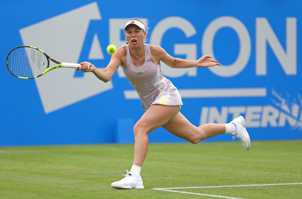 Wozniacki playing at the Aegon International in Eastbourne (Photo by Steve Bardens / Source : Getty Images)
