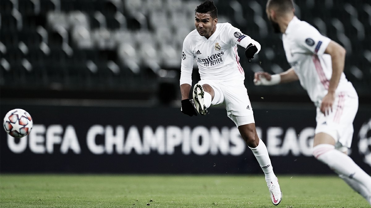 Casemiro dispara en el partido ante el Gladbach. Fuente: Real Madrid