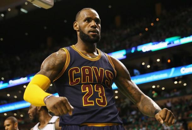 Cleveland Cavaliers forward LeBron James (23) reacts during the game. Photo:Getty Images / Elsa